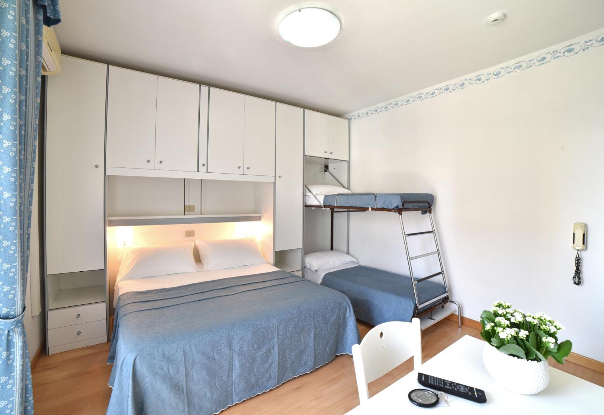 Hotel Laurin Лидо ди Йезоло Екстериор снимка