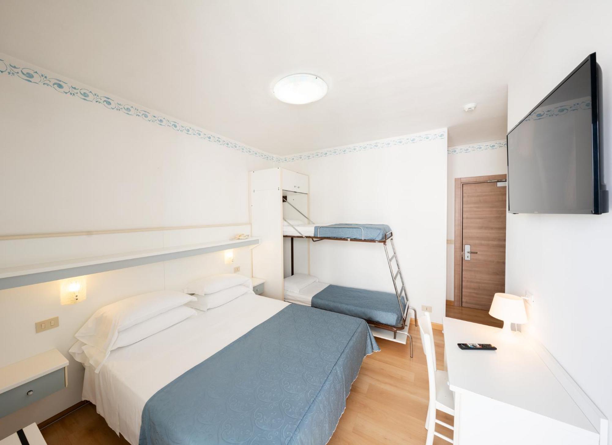 Hotel Laurin Лидо ди Йезоло Екстериор снимка